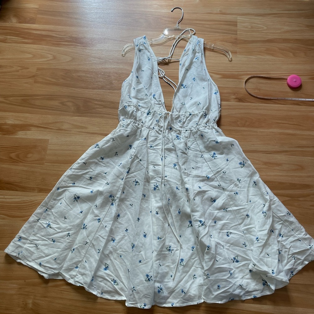 Beautiful NWT H&M Linen Blend Dress - Sz L
